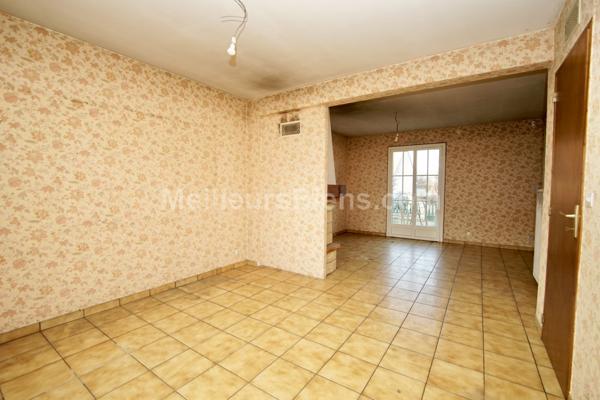 maison 3 chambres à Chaumontel, garage et terrain 526 m2