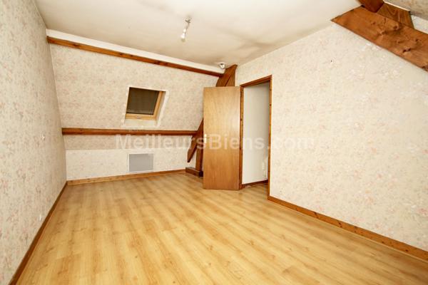 maison 3 chambres à Chaumontel, garage et terrain 526 m2