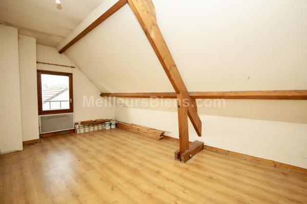 maison 3 chambres à Chaumontel, garage et terrain 526 m2