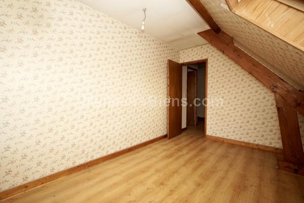 maison 3 chambres à Chaumontel, garage et terrain 526 m2