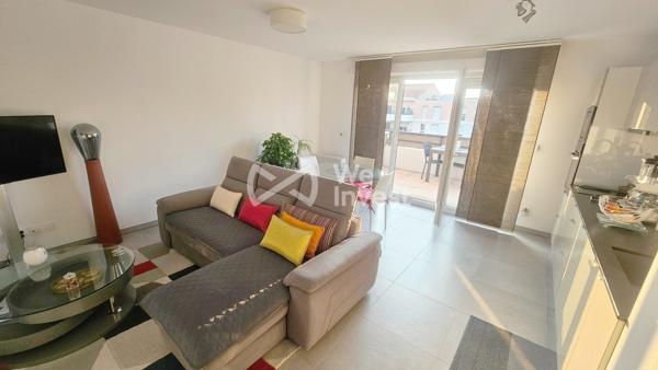 Appartement d’exception au dernier étage d’une résidence récente, offrant terrasse avec vue dégagée, finitions haut de gamme, climatisation et aménage
