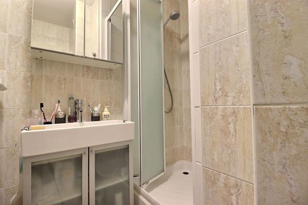 Appartement Colombes 4 pièce(s) 65.06 m2