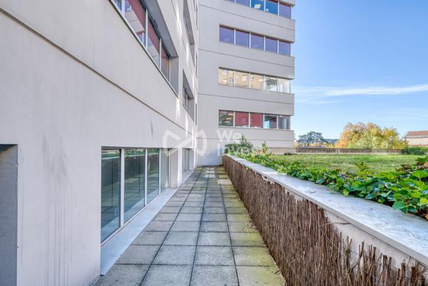 À VENDRE – BUREAUX DE STANDING 600 m² – CALUIRE SAINT-CLAIR – IMMEUBLE OPEN CITY