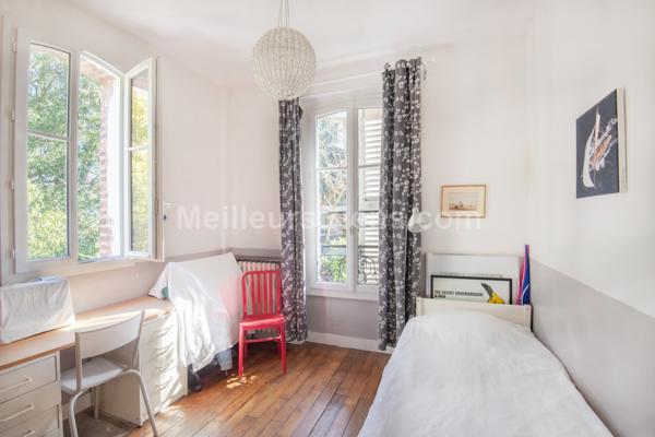  Meulière de charme, 5ch, plein sud avec vue et joli jardin sans vis à vis!