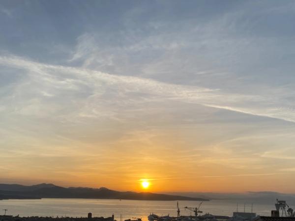 Maison Contemporaine vue mer panoramique Type 3 de 110 m² + terrasse 26 m² La Ciotat 13600