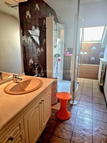 Vente Maison 3 pièces 84 m2 à La Bourboule