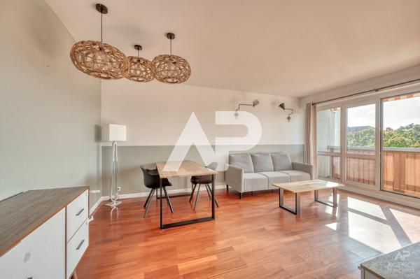 Appartement Rueil Malmaison 4 pièce(s) 76.39 m2 €460 000 ** - Référence 19346