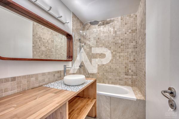 Appartement Rueil Malmaison 4 pièce(s) 76.39 m2 €460 000 ** - Référence 19346