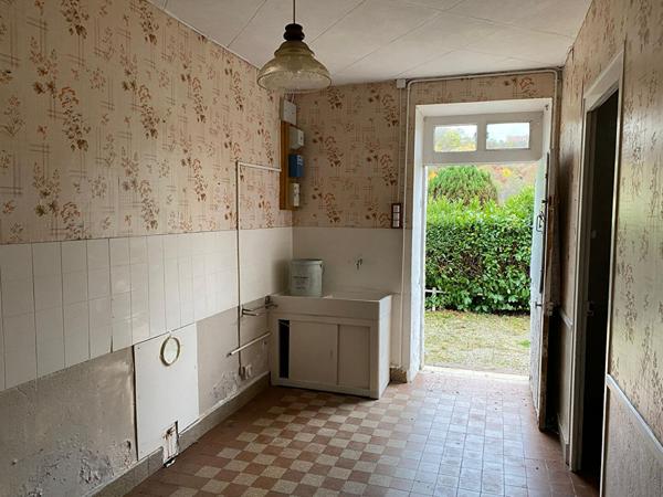 À vendre ? Maison à rénover à Gourdon, proche de Montceau-les-Mines