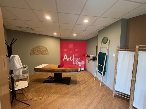 Bureaux neufs à vendre à Eybens avec cuisine et stockage inclus