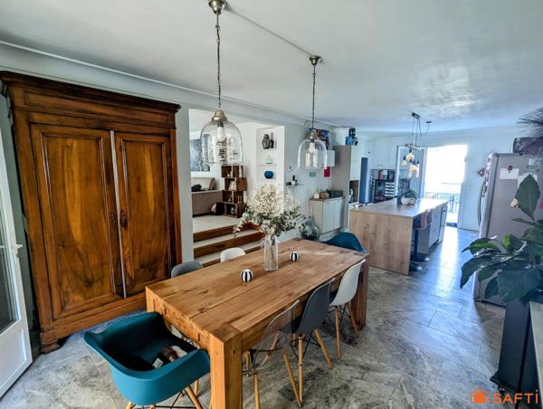 Charme et confort réunis dans cette maison avec piscine