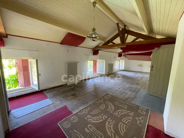 Maison de charme  – 166 m² – 2 chambres – combles aménageables - Piscine - Emplacement idéal à Marmande
