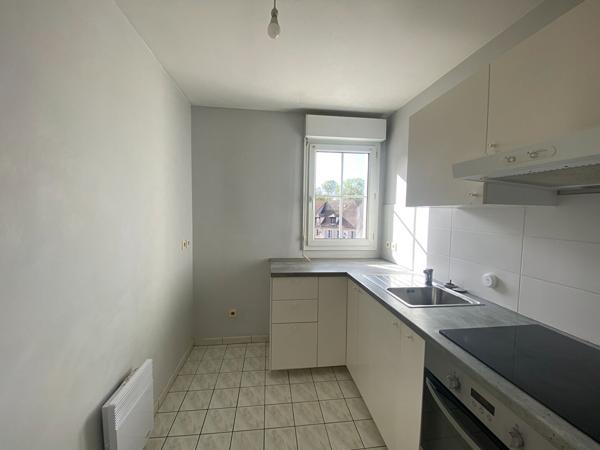 YERRES F2 PLEIN COEUR DE VILLE