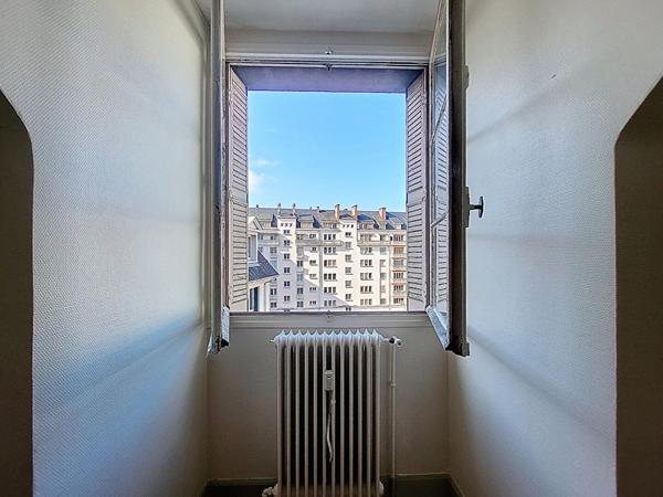 Appartement 2 pièces - 59,4 m² - Chambéry hypercentre, dernier étage avec ascenseur