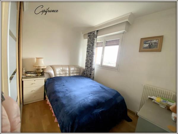 Dpt (93), à vendre appartement T5 de 98,7 m²