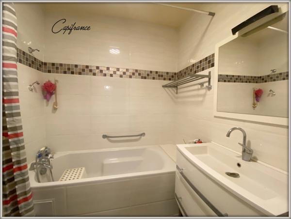 Dpt (93), à vendre appartement T5 de 98,7 m²