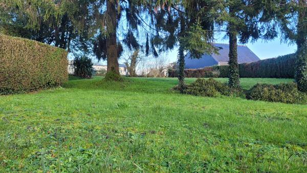 À Vendre – Maison en Pierre avec possibilité d’achat Terrain Constructible de +1000 m² – Proche de Quintin (22