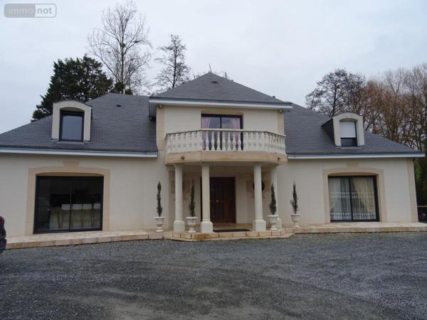 Maison à vendre à Le Genest-Saint-Isle en Mayenne (53940), ref : 53079-1375