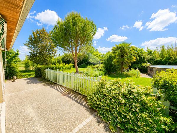 A vendre maison Sainte-Severe 5 pièce(s) 155 m2