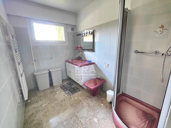 A vendre maison Sainte-Severe 5 pièce(s) 155 m2