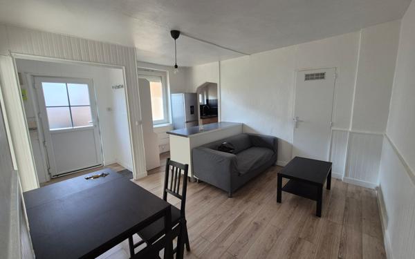 Appartement à louer    2 pièces • 41 m2 Caudebec-lès-Elbeuf