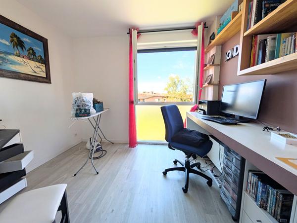 Exclusivité: l'esprit d'une maison avec le confort d'un appartement, au coeur de Saint Orens de Gameville.
