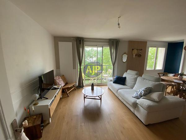 Appartement à louer Merignac : 3 pièces, 65m² avec 2 chambre(s) à 1 000€ - AJP Immobilier Mérignac