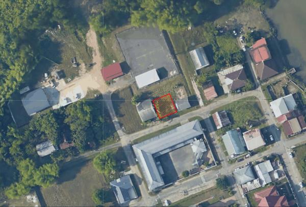 Dpt Guyane (973), à vendre MONTSINERY TONNEGRANDE Terrain à bâtir de 185,00 m²
