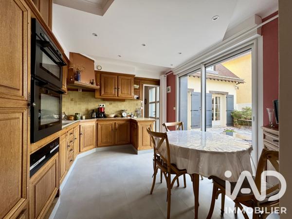 Maison à vendre 4 pièces 120 m² Châteauneuf-en-Thymerais