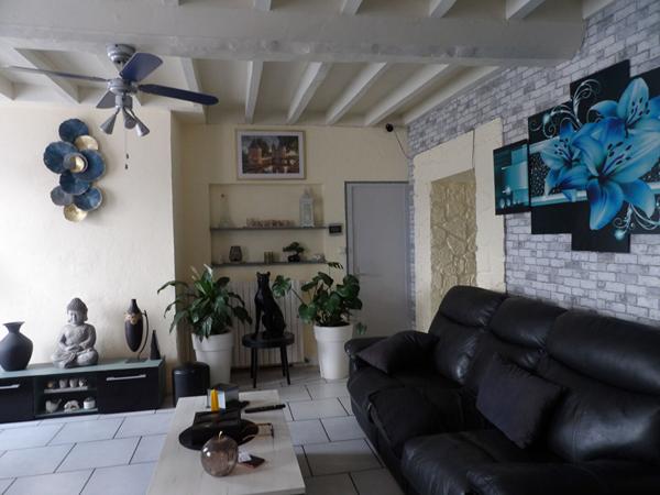 UNE BELLE OPPORTUNITE POUR CREER LA MAISON DE VOS REVES DANS UN ENVIRONNEMENT CALME ET VERDOYANT