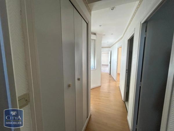 Appartement à louer 4 pièces 99.03m² Saint-Quentin (02100)