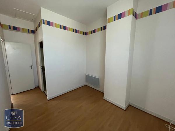Appartement à louer 4 pièces 99.03m² Saint-Quentin (02100)
