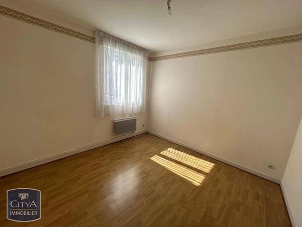 Appartement à louer 4 pièces 99.03m² Saint-Quentin (02100)