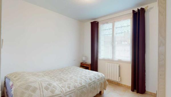 Appartement - Montignac-lascaux A saisir! Appartement rénové d'environ 70 m² de plain-pied, en plein centre-ville de MONTIGNAC-LASCAUX.