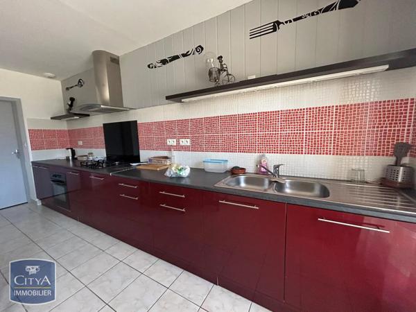 Appartement à louer 3 pièces 79.5m² Montesquieu (82200)
