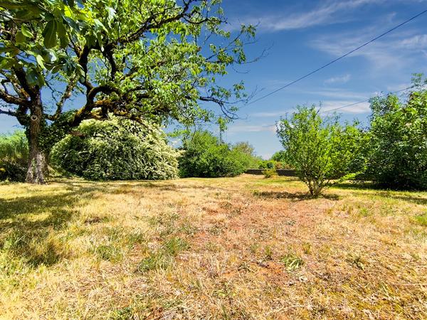 Maison à 5 minutes de Catus, 85m² habitables et 1845m² de terrain
