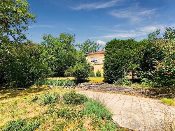 Maison à 5 minutes de Catus, 85m² habitables et 1845m² de terrain