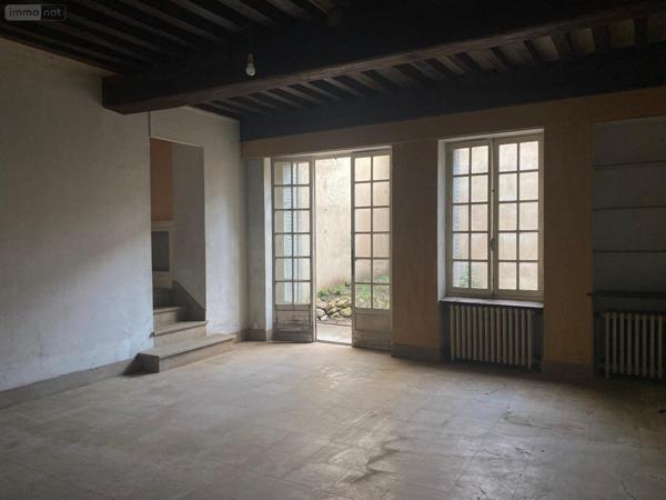 Maison à vendre à Digoin en Saône-et-Loire (71160), ref : M-E-PE   
CENTRE VILLE