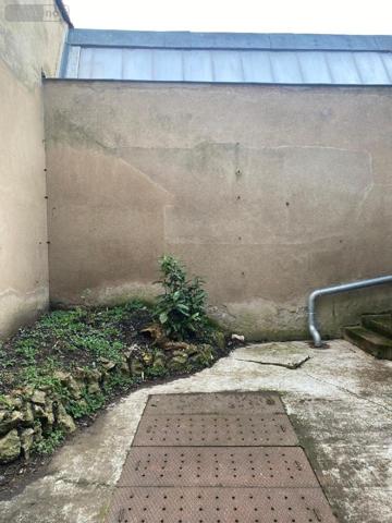 Maison à vendre à Digoin en Saône-et-Loire (71160), ref : M-E-PE   
CENTRE VILLE