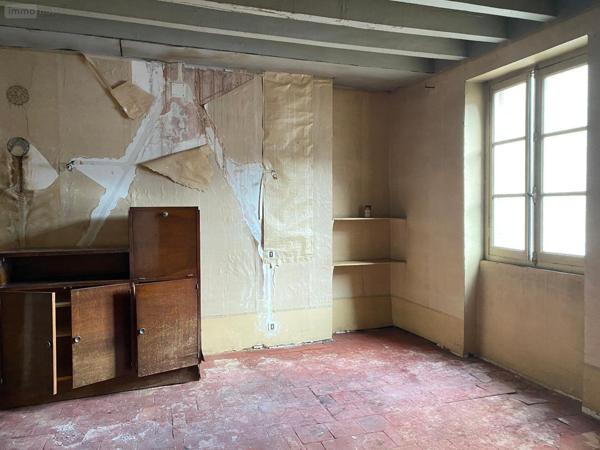 Maison à vendre à Digoin en Saône-et-Loire (71160), ref : M-E-PE   
CENTRE VILLE