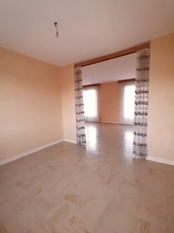 A SAISIR : MAISON SUR SOUS SOL A 10 MINUTES DU CENTRE VILLE DE POITIERS