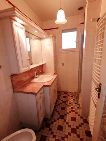 A SAISIR : MAISON SUR SOUS SOL A 10 MINUTES DU CENTRE VILLE DE POITIERS