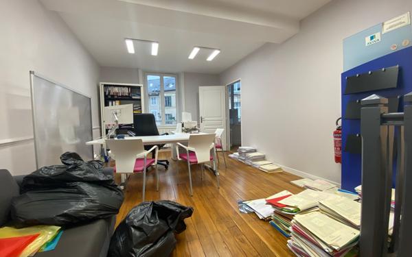 Immeuble à vendre    2 pièces • 137,17 m2 Decize