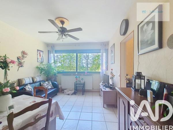 Appartement à vendre 3 pièces 59 m² Le Coudray-Montceaux