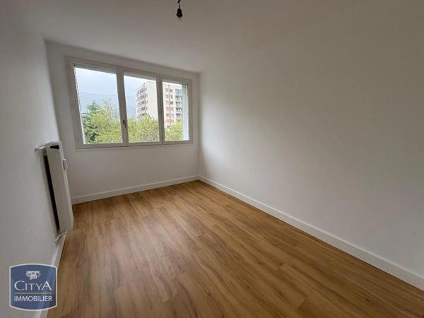 Appartement à louer 4 pièces 65m² Grenoble (38100)