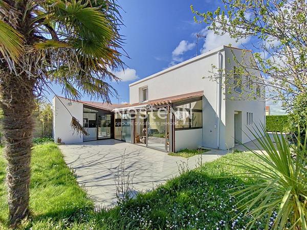 Maison de 4 chambres située dans un secteur prisé !