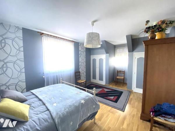 DOUVRES LA DELIVRANDE - DANS LE CENTRE