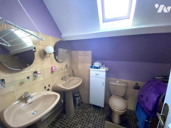 DOUVRES LA DELIVRANDE - DANS LE CENTRE