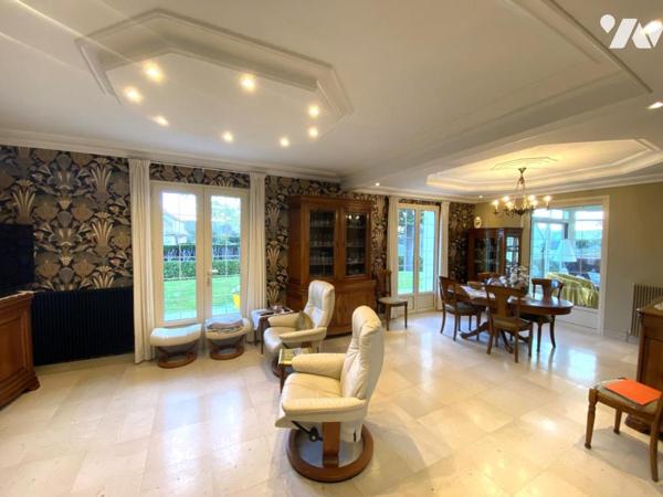 DOUVRES LA DELIVRANDE - DANS LE CENTRE