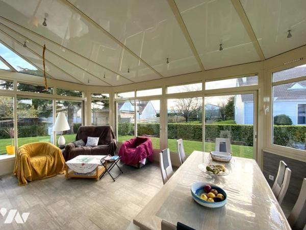 DOUVRES LA DELIVRANDE - DANS LE CENTRE